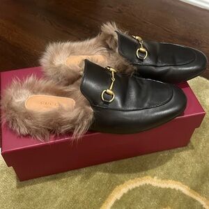 Gucci Slides with Fur Size 39